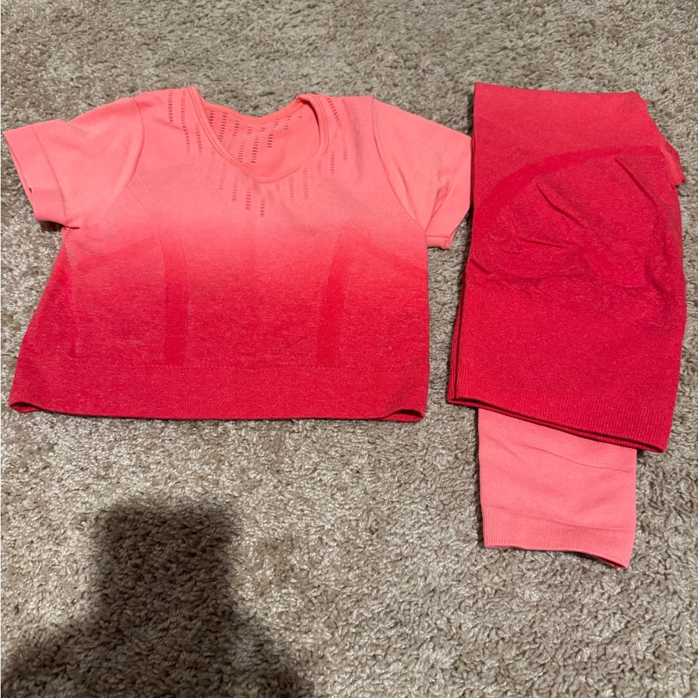Seamless Pink Ombre Activewear Set
